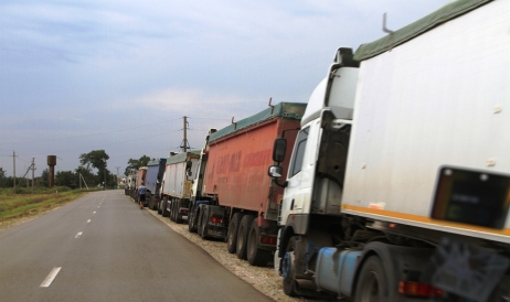Who Barred the Transit of Moldovan Truckloads through Ukraine?