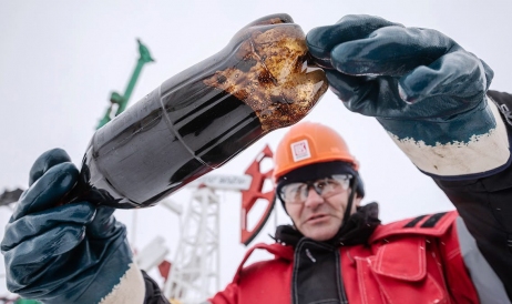 Cumpărătorii fug de petrolul rusesc, chiar dacă li se oferă un discount record