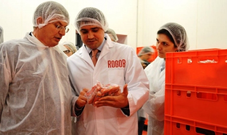 Cine este cel mai mare producător de salam și delicatese din carne din Moldova