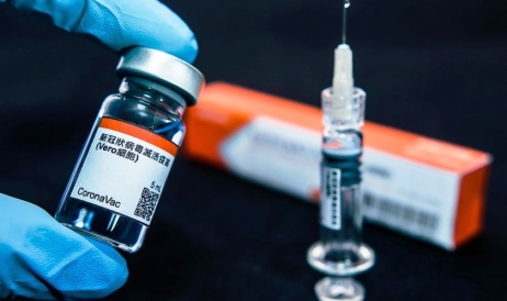 Guvernul va cumpăra 400.000 de doze de vaccin din China, ce nu a fost autorizat în ...