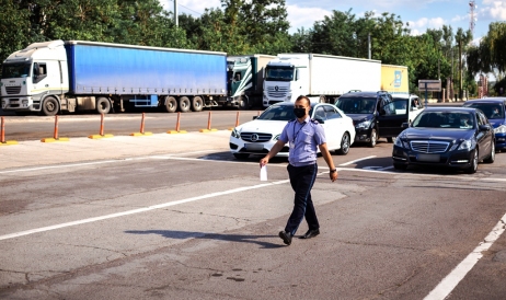 Acordurile UE privind transportul rutier cu Ucraina şi Moldova vor fi prelungite