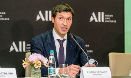 Ceslav Ciuhrii: De câțiva ani investim, treptat, și pregătim proiectul „Satul ...