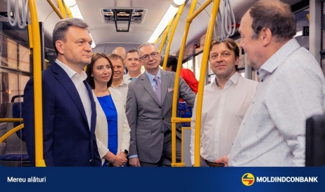 Компания «Informbusiness», клиент Moldindconbank, представила первый электробус в ...