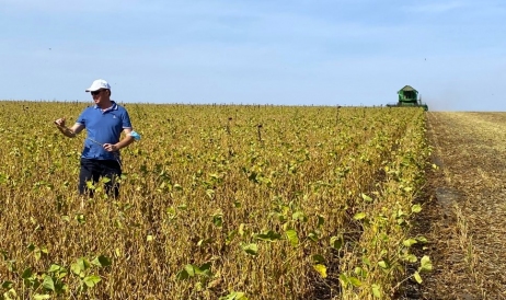 Revoluție în agricultura Moldovei, spune ministrul Bolea. Fermierii susţin că ar fi ...